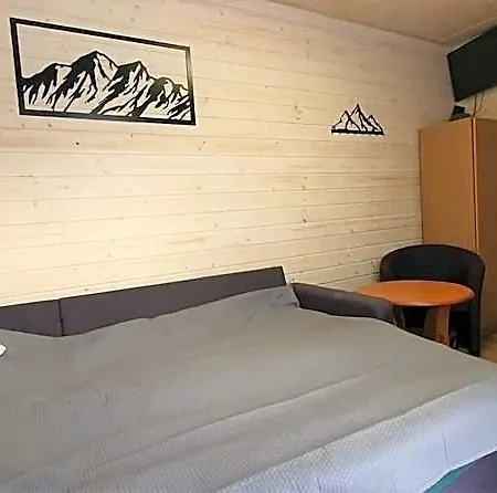 Eco Z Duzym Ogrodem Nad Strumykiem 호텔 3*